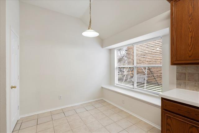 Building Photo - 7225 Chinquapin Dr