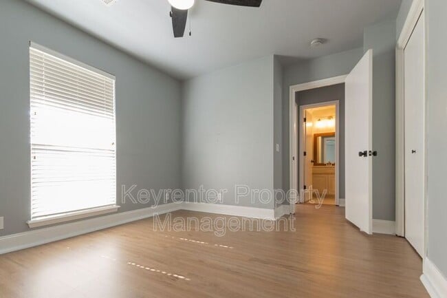 Building Photo - 17300 Zinc Dr