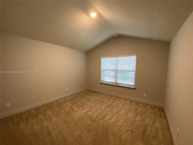 Building Photo - 3028 Alessa Loop