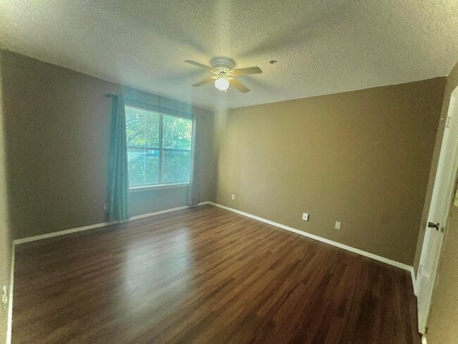 Building Photo - 2301 N Congress Ave