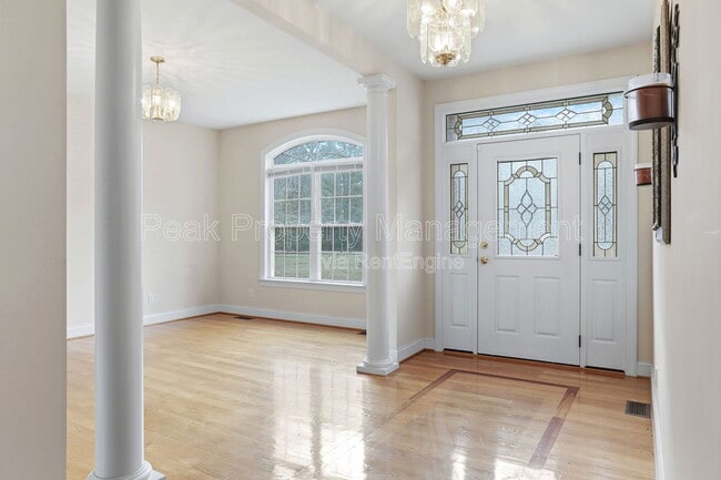 Building Photo - 14116 Spruce Ave