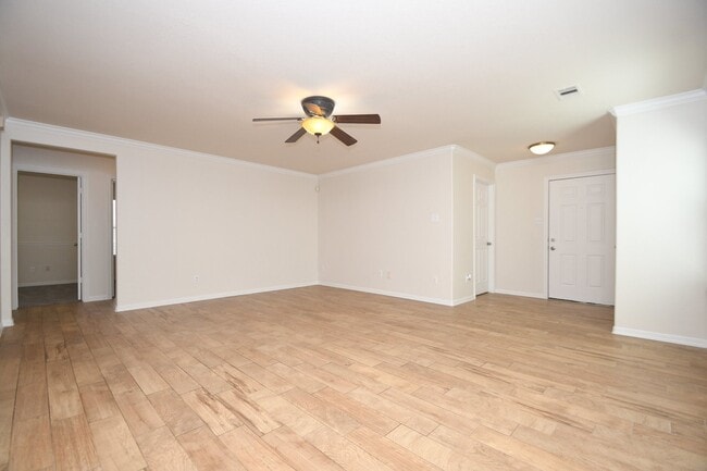 Building Photo - 3306 Southern Grove Ln