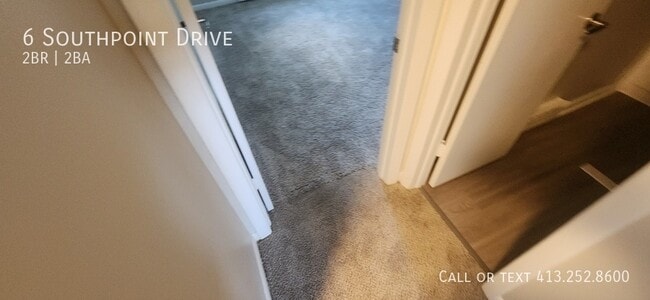 Building Photo - 6 Southpoint Dr