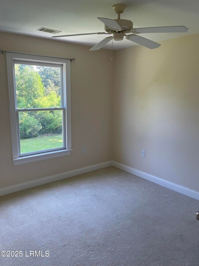 Building Photo - 42 Bostick Cir