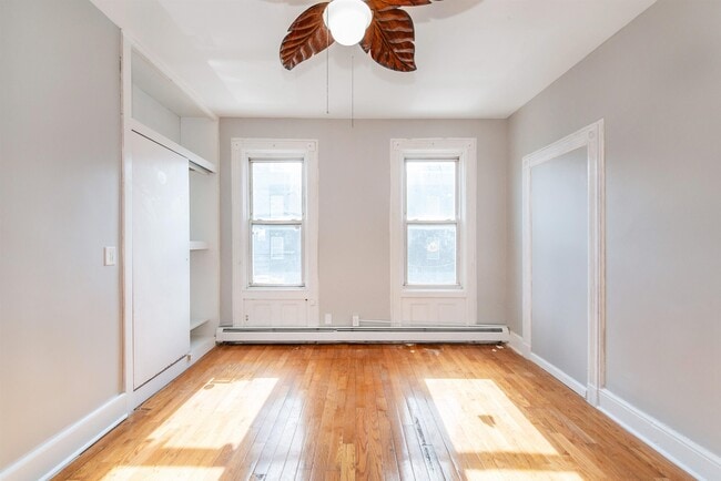 Building Photo - 2903 Central Ave