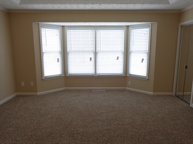 Building Photo - 780 Holcombe Woods Ct