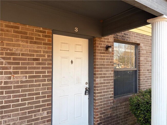 Building Photo - 3 Eastview Cir