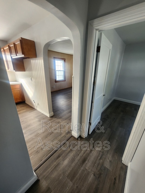 Building Photo - 4401 Bellevue Ave