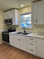 Building Photo - 4508 NW Lincoln Ave