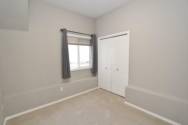 Building Photo - 11847 W Lewisburg Ct