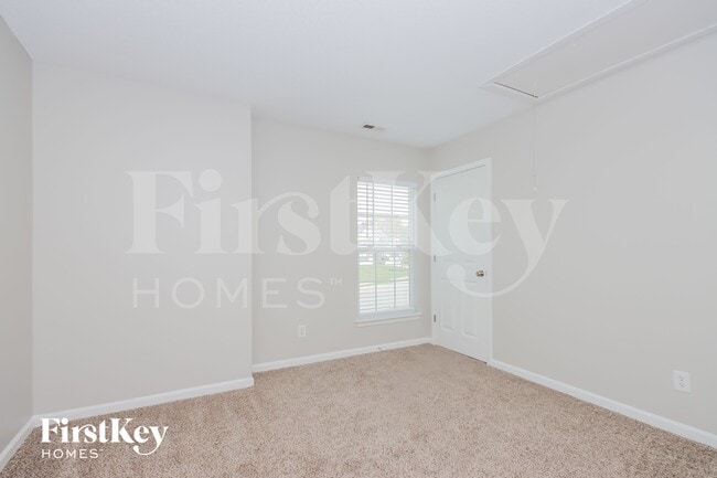 Building Photo - 145 Golden Valley Dr