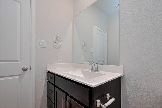 Building Photo - 2405 Seamist Cv Ln