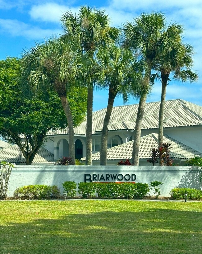 Building Photo - 11570 Briarwood Cir