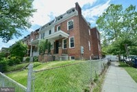 Building Photo - 1724 2nd St NW