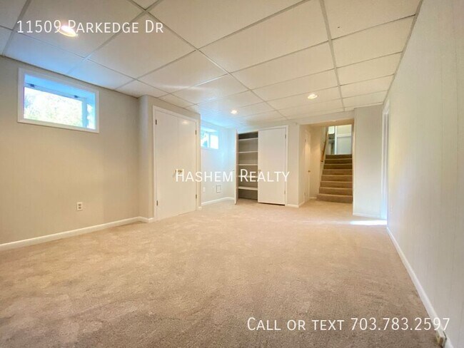 Building Photo - 11509 Parkedge Dr