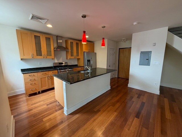 Building Photo - 3500 Sunnyside Ave