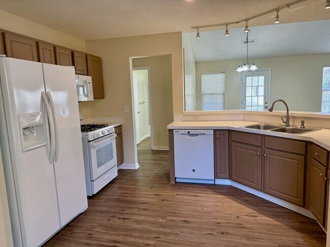 Building Photo - Sunroom and Fenced Backyard in the Heart of Kennesaw!