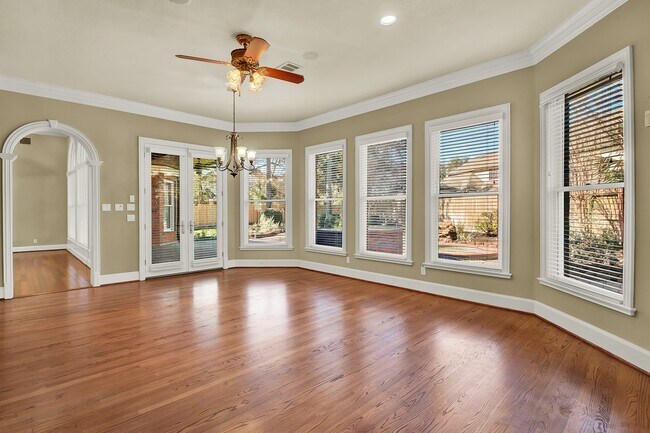 Building Photo - 13714 Gainesway Dr