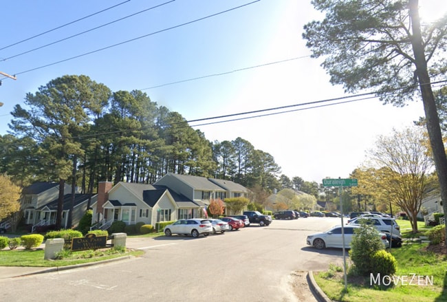 Building Photo - 5622 Darrow Dr