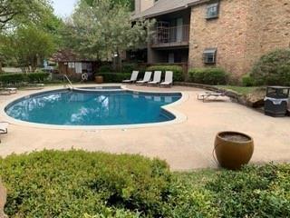 Building Photo - 15221 Berry Trail