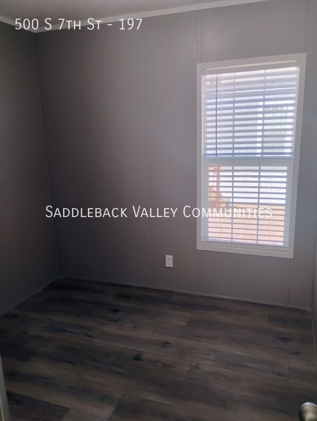 Building Photo - 500 S 7th St