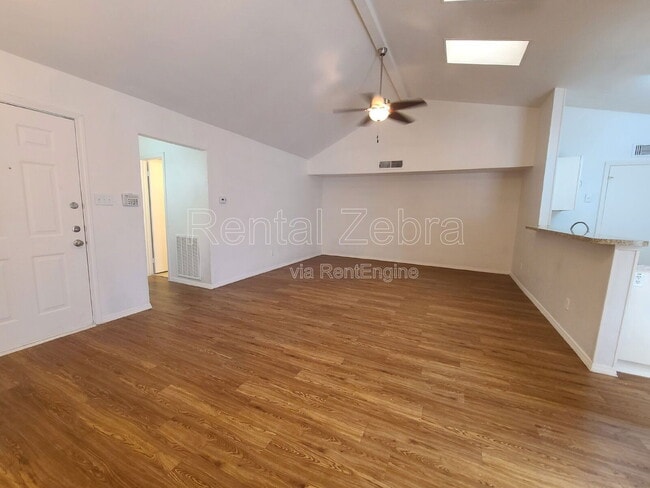 Building Photo - 4633 Carr St