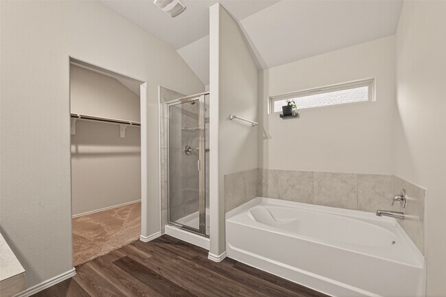 Building Photo - 10411 Meadow Saffron Dr