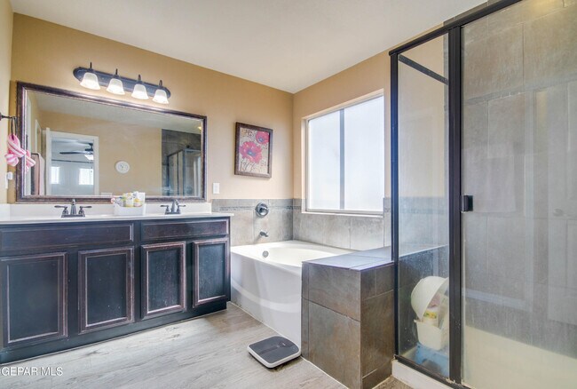 Building Photo - 14600 Christian Castle