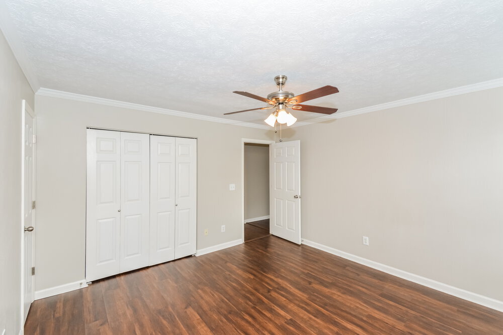 Building Photo - 128 Louann Ln