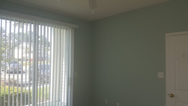 Building Photo - 1st floor 1bed 1 bath condo Fairways at Ri...