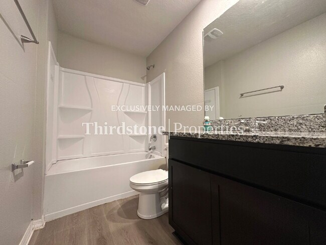 Building Photo - 1373 Tan Tara Trl