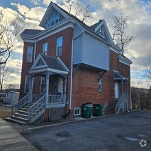 Building Photo - 28 S Clover St