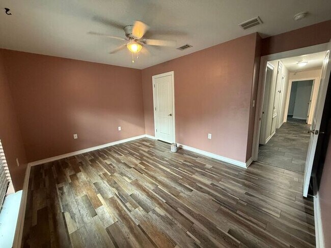 Building Photo - Milton - Tidal Bay - 4 bedroom, 2 bathroom