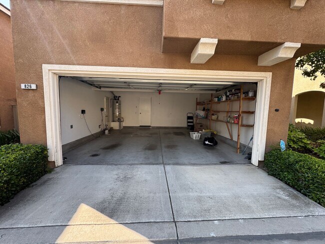 Building Photo - Townhome for Rent