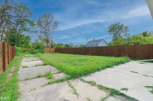 Building Photo - 13320 Jane Ave