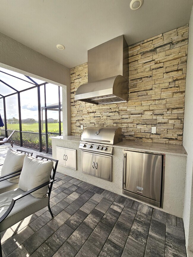 Building Photo - 5981 Berwick Ln