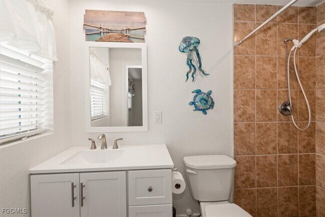 Building Photo - 1030 SE 43rd Terrace