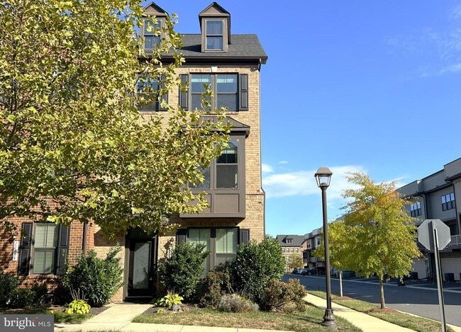 Building Photo - 22296 Philanthropic Dr