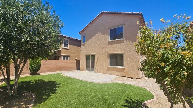 Building Photo - Spacious 4 Bedroom Home with Open Layout & Stunning Backyard