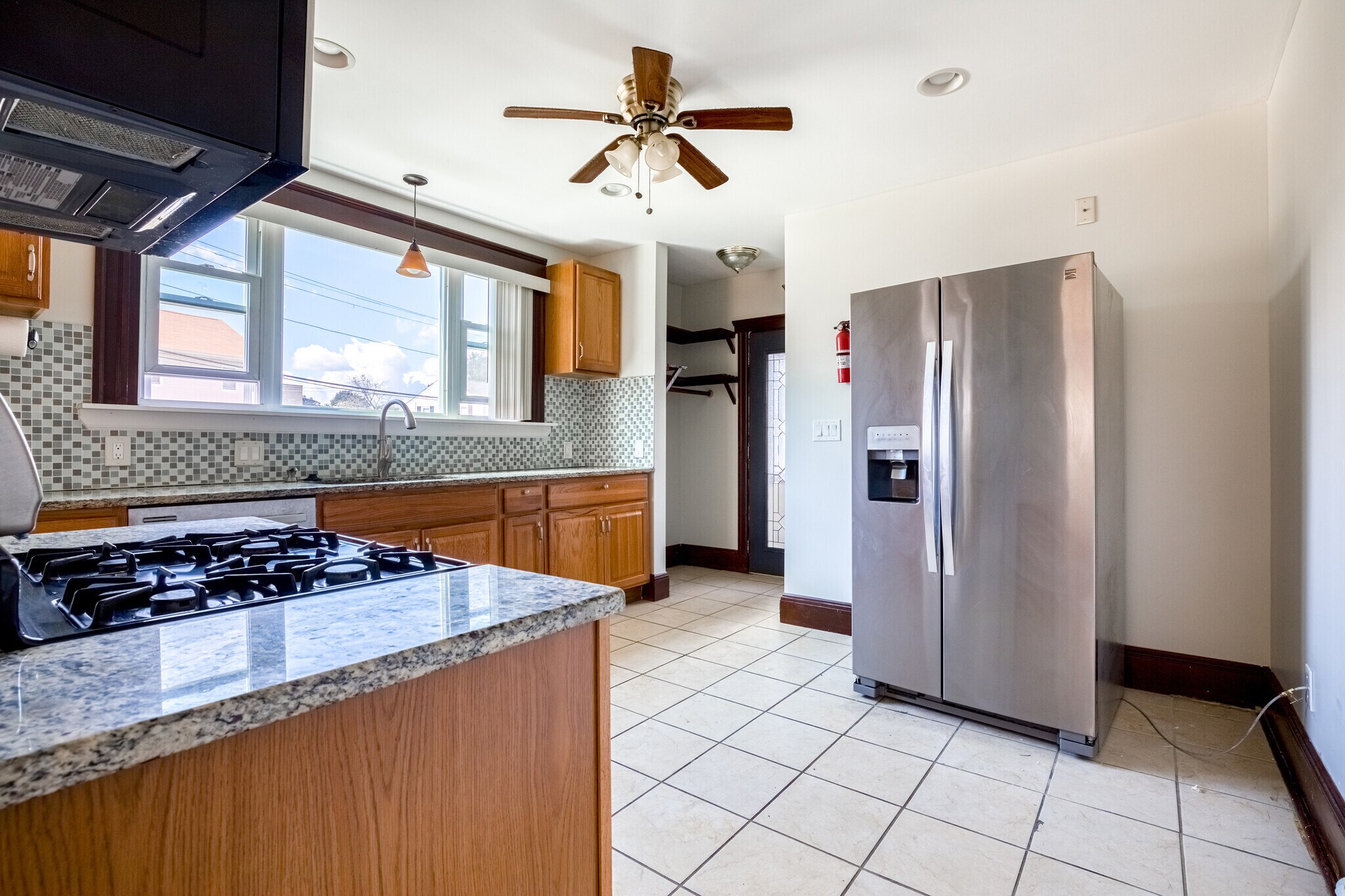 kitchen - 336 Riverside Ave