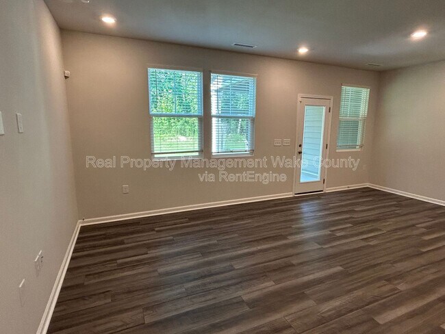 Building Photo - 1605 Emory Rdg Wy