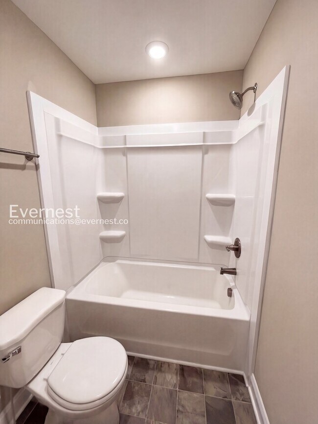 Building Photo - 3385 Polly Dr