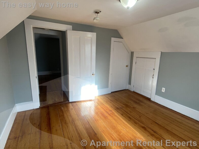 Building Photo - 67 Flint St