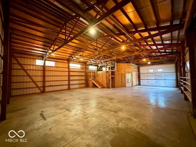 Building Photo - 2908 County Rd 1000 S