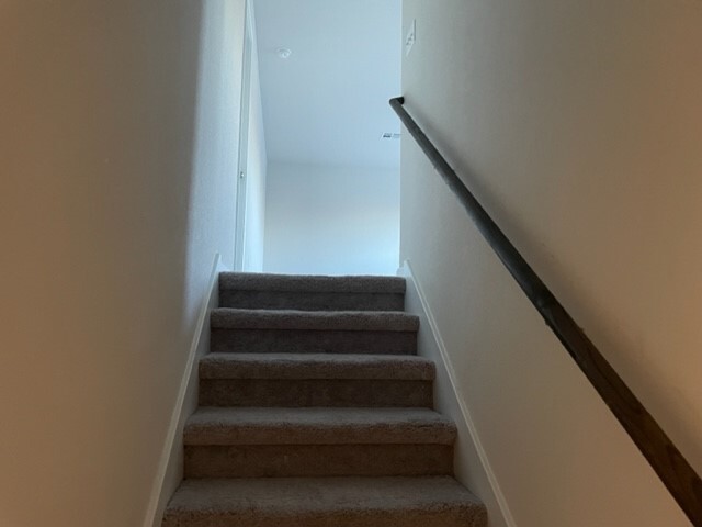 Building Photo - 417 Bright Star Ln