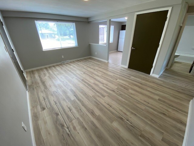 Building Photo - 827 W Shermoor St