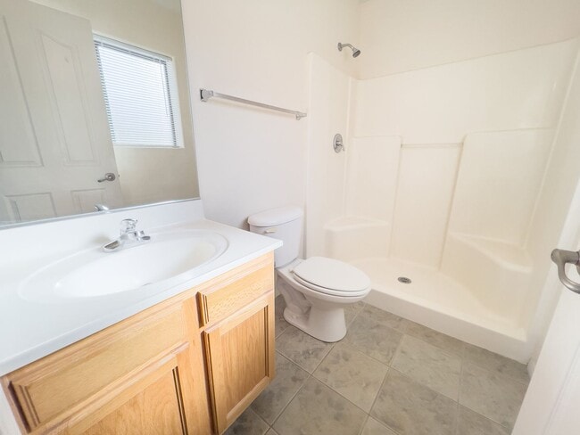 Building Photo - DUPLEX - CAMP VERDE