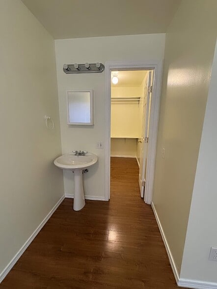 master bedroom - 3108 Orleans St