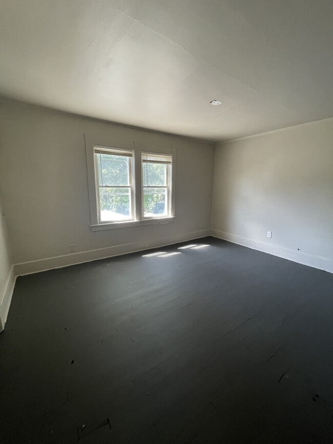 Building Photo - 4208 Asbury Dr