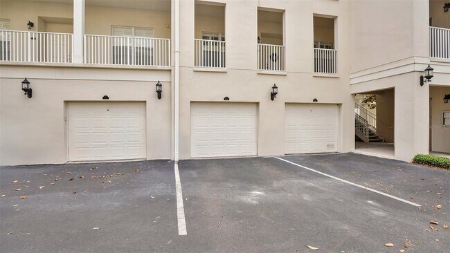 Building Photo - 1674 Lakemont Ave